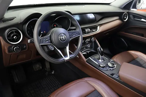 Alfa Romeo Stelvio 2017 photo 5