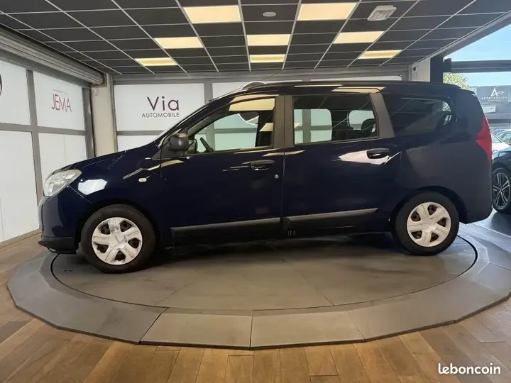 Dacia Lodgy 2016 photo 2