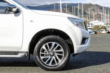 Nissan Navara 2017 photo 4