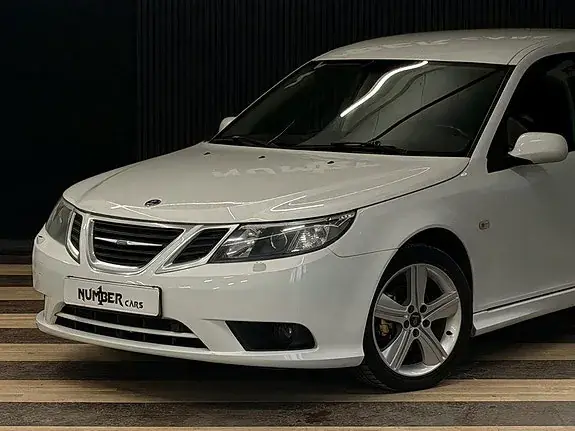 Saab 9-3 2010 photo 3
