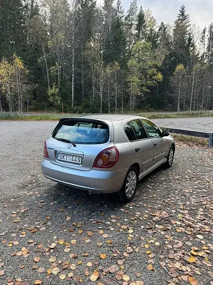 Nissan Almera