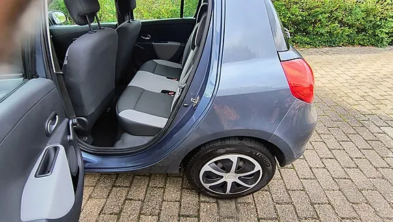 Renault Clio Iii 2012 photo 5