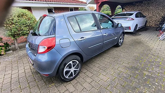 Renault Clio Iii 2012 photo 4