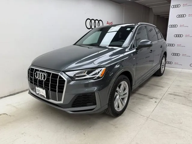 Audi Q7 2021 photo 2