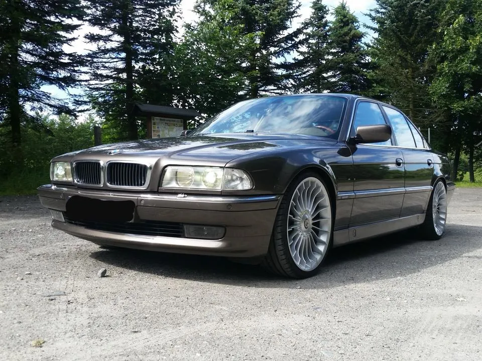 BMW E38
