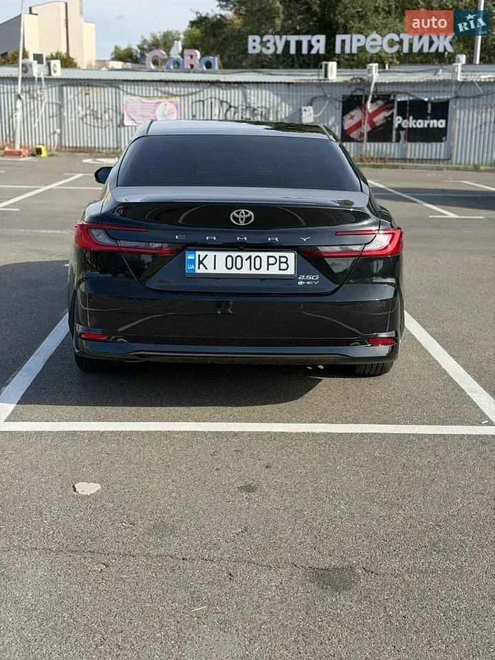 Toyota Camry 2024 photo 4