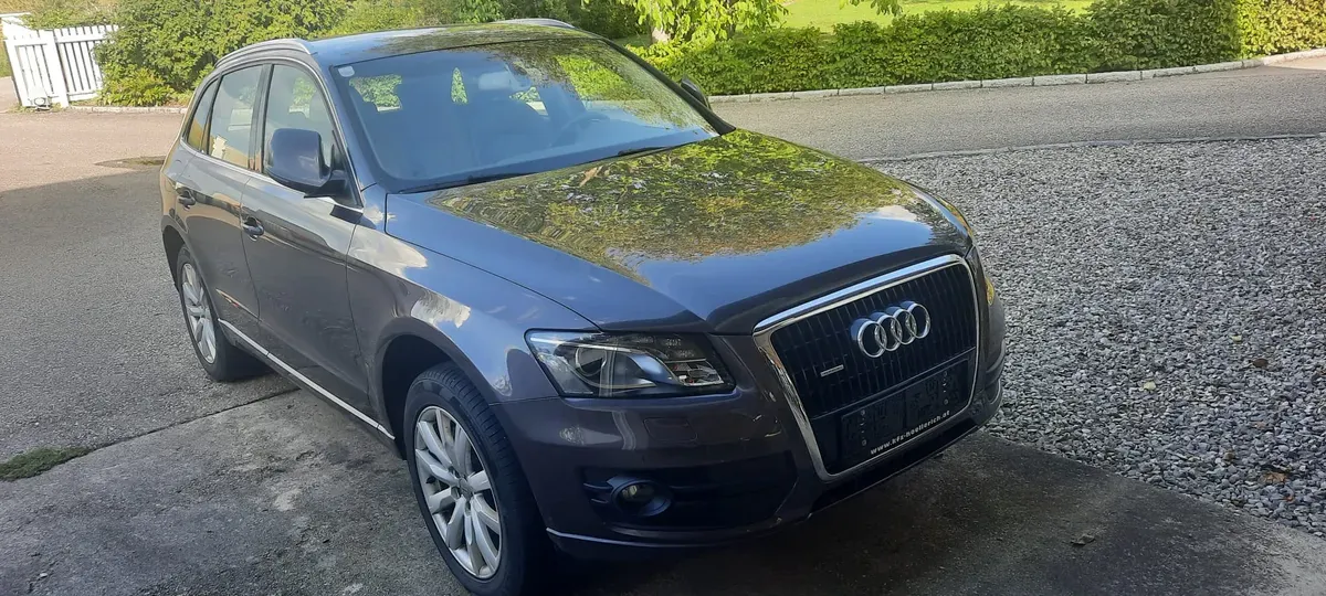 Audi Q5 2008 photo 2