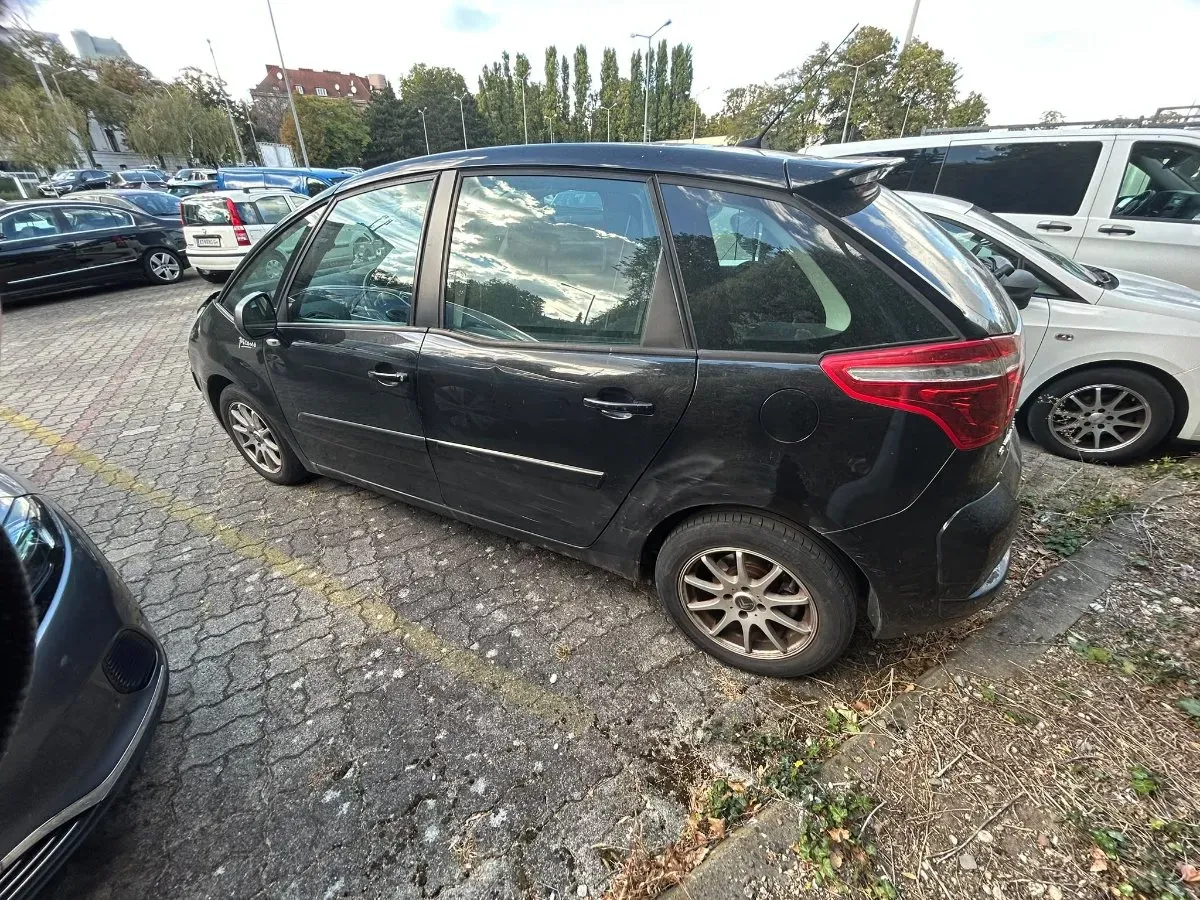 Citroen C4 Picasso 2008 photo 2