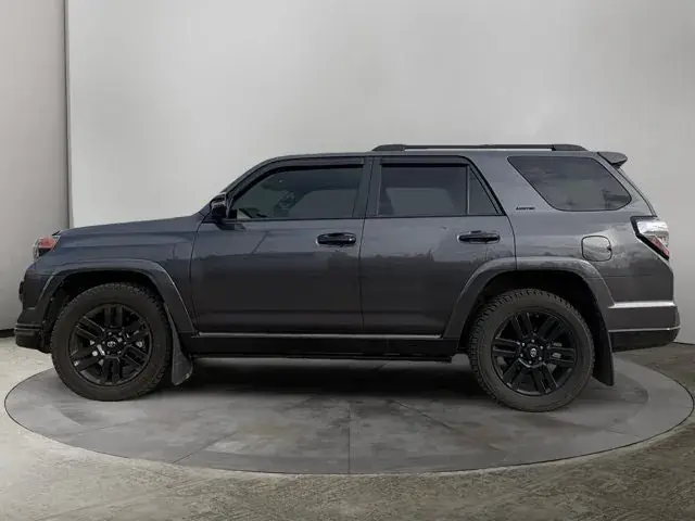 Toyota 4Runner 2021 photo 2