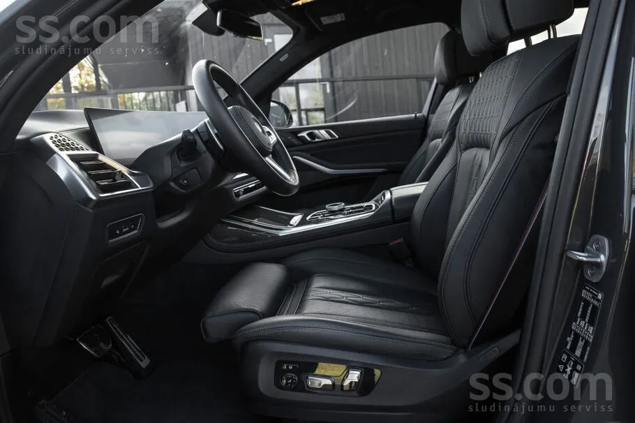 BMW X7 2023 photo 3