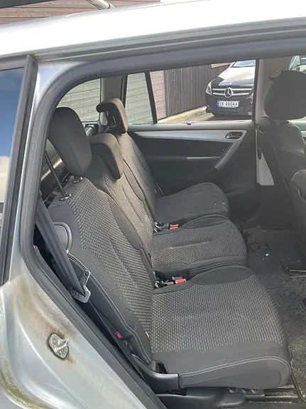 Citroen Grand C4 Picasso 2010 photo 5