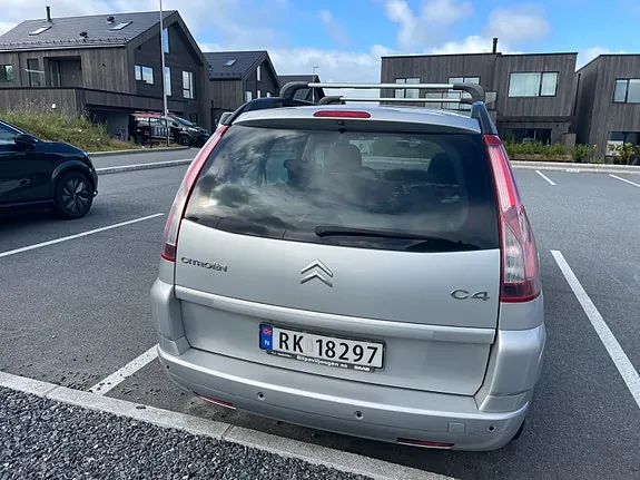Citroen Grand C4 Picasso 2010 photo 4