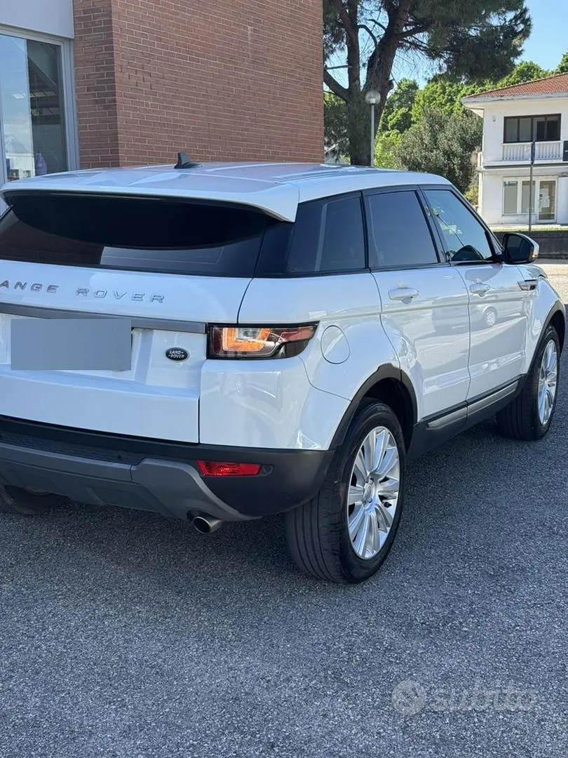 Land Rover Range Rover Evoque 2017 photo 3