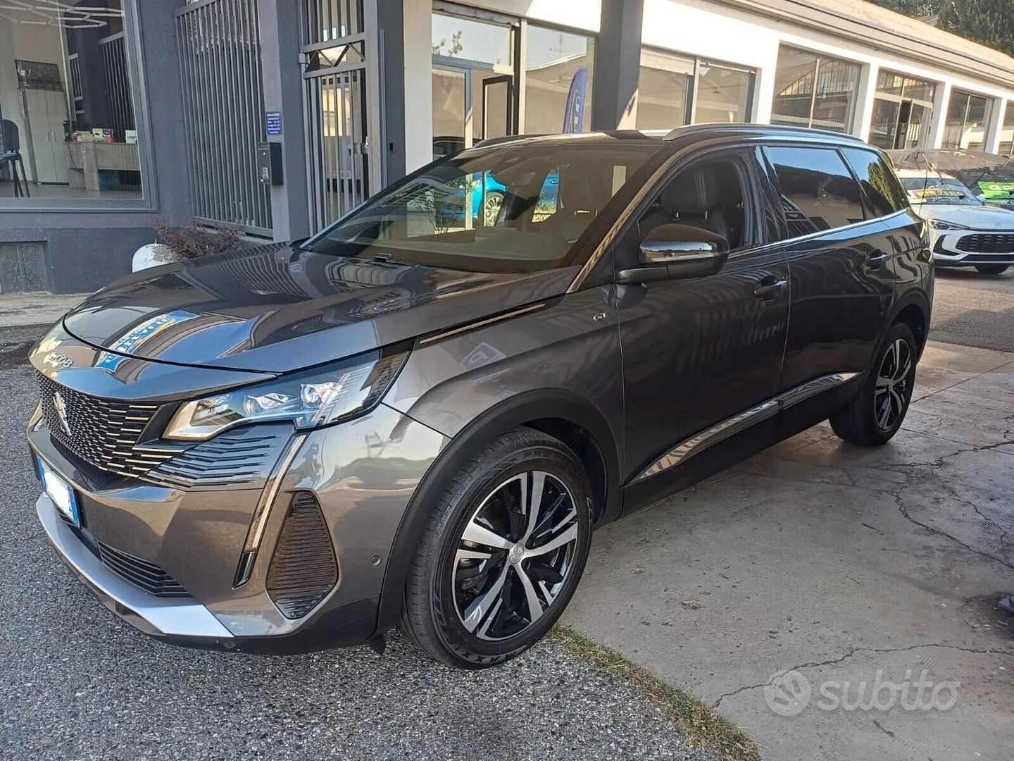 Peugeot 5008 2023 photo 5