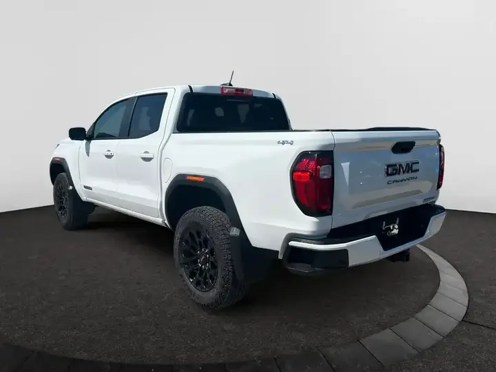 GMC Canyon 2026 photo 3