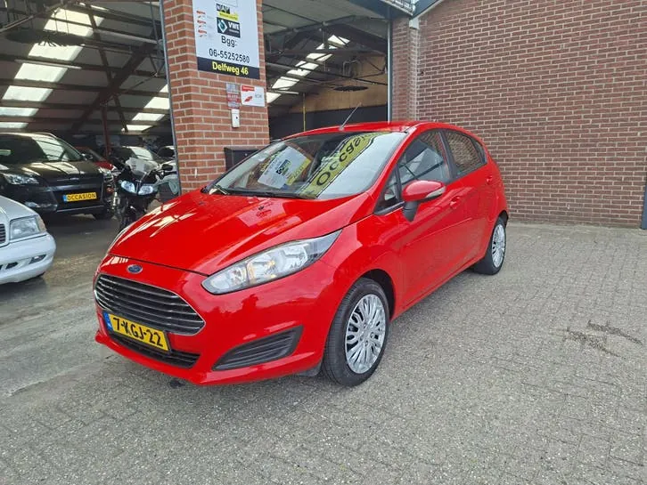 Ford Fiesta 2013 photo 3