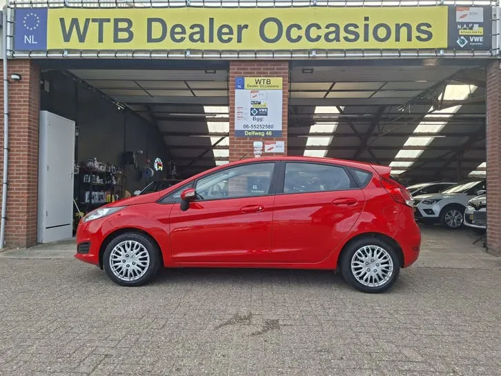 Ford Fiesta 2013 photo 2