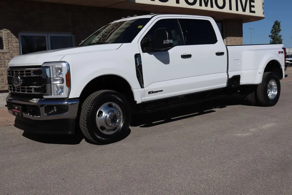 Ford F350 2024 photo 4