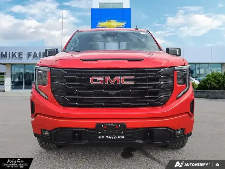 GMC Sierra 1500 2026 photo 2