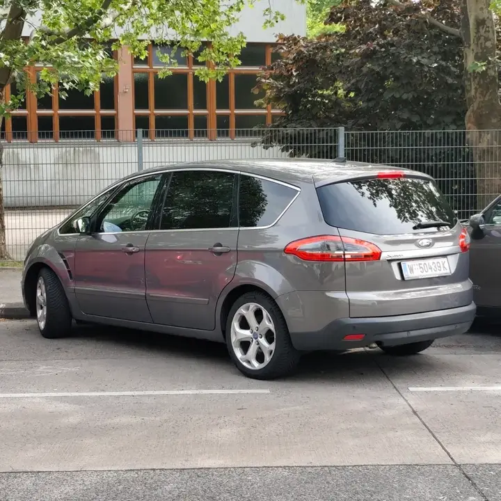 Ford S-Max