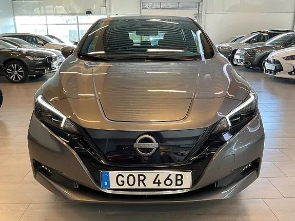 Nissan Leaf 2023 photo 2