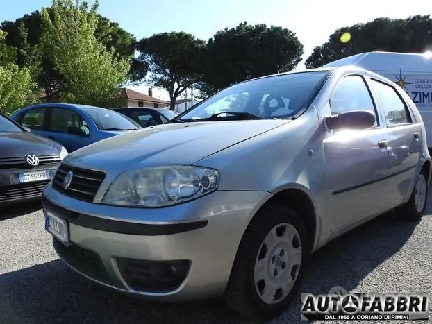 Fiat Punto 2006 photo 2
