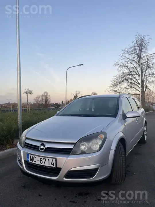 Opel Astra 2005 photo 2