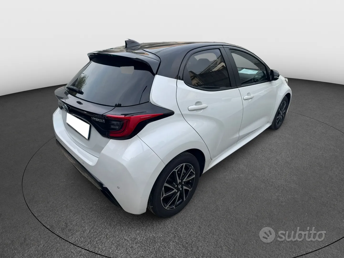 Toyota Yaris 2023 photo 3