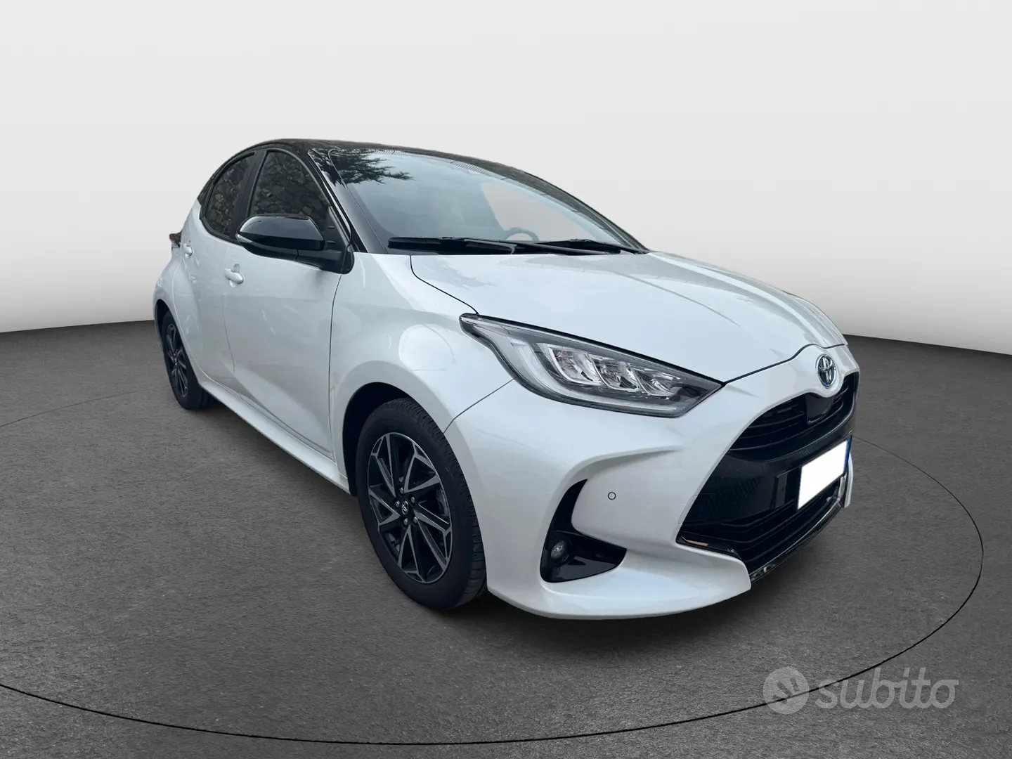 Toyota Yaris 2023 photo 4