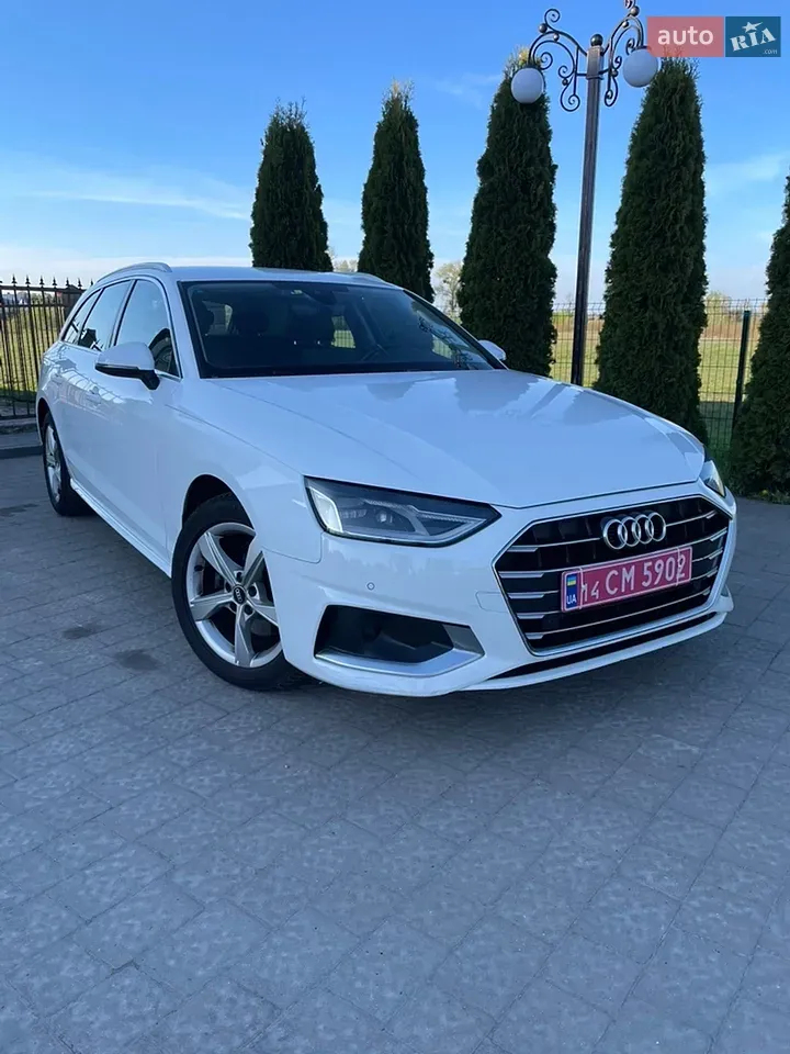Audi A4 2021 photo 2