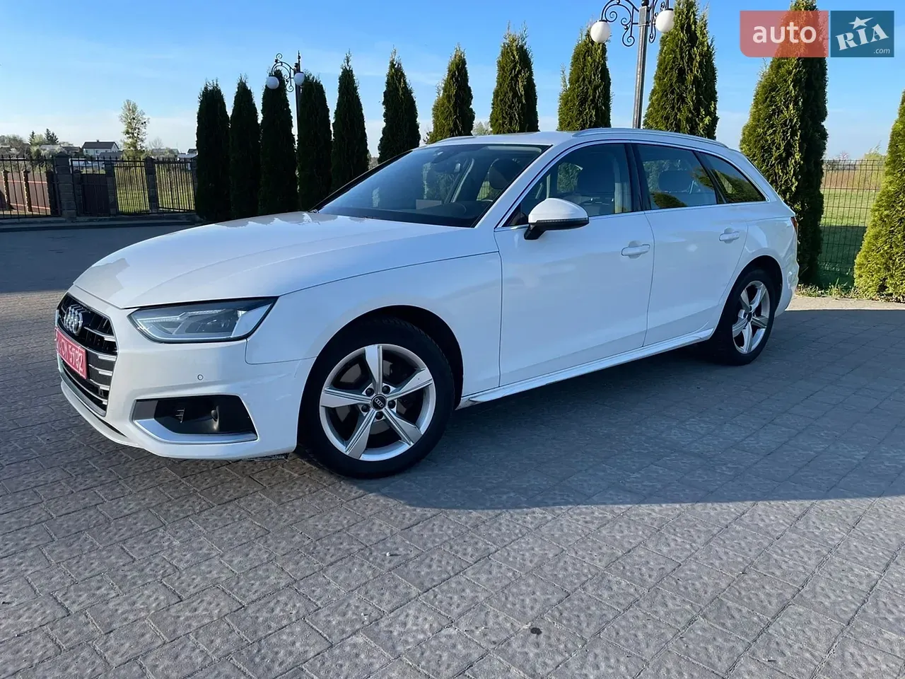 Audi A4 2021 photo 4