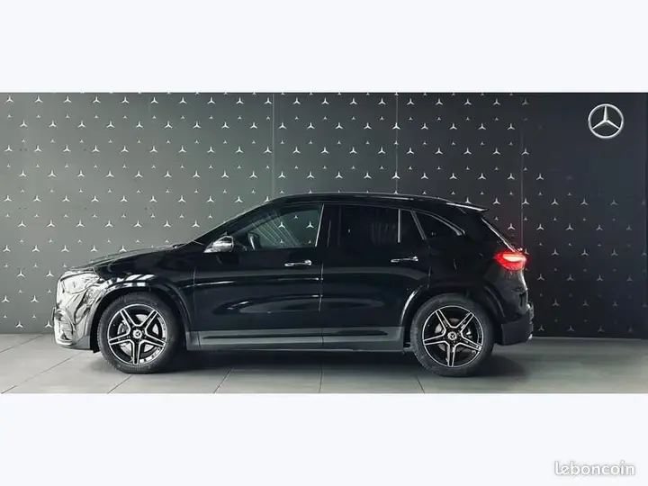Mercedes-Benz Gla 200 D Amg Line 2023 photo 2