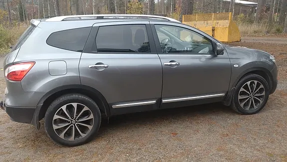 Nissan Qashqai+2 2012 photo 3