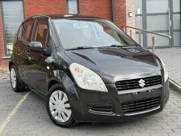 Suzuki Splash 2010 photo 3