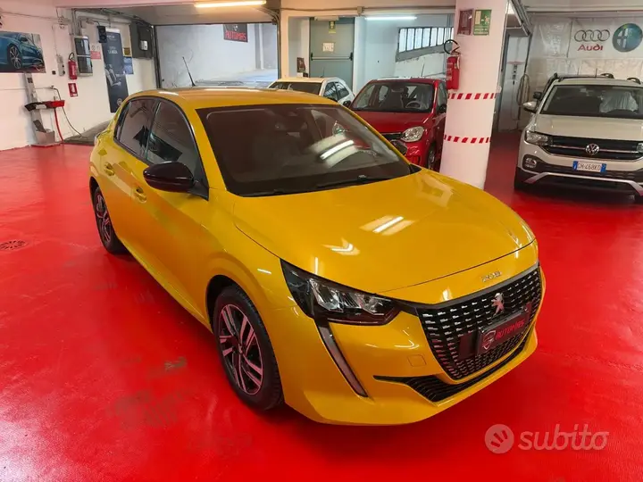 Peugeot 208 2022 photo 3