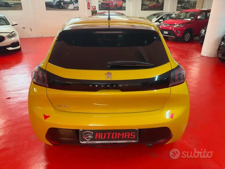 Peugeot 208 2022 photo 5