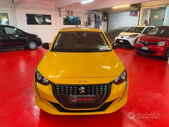 Peugeot 208 2022 photo 2