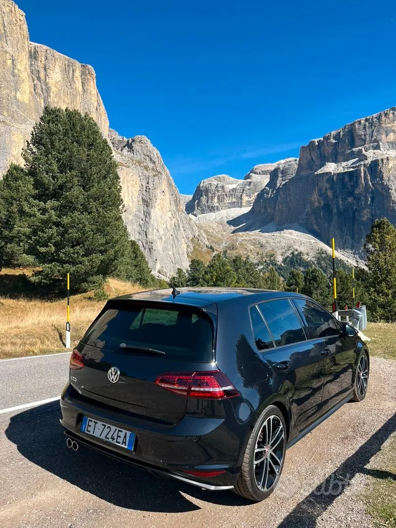 Volkswagen Golf 2013 photo 2