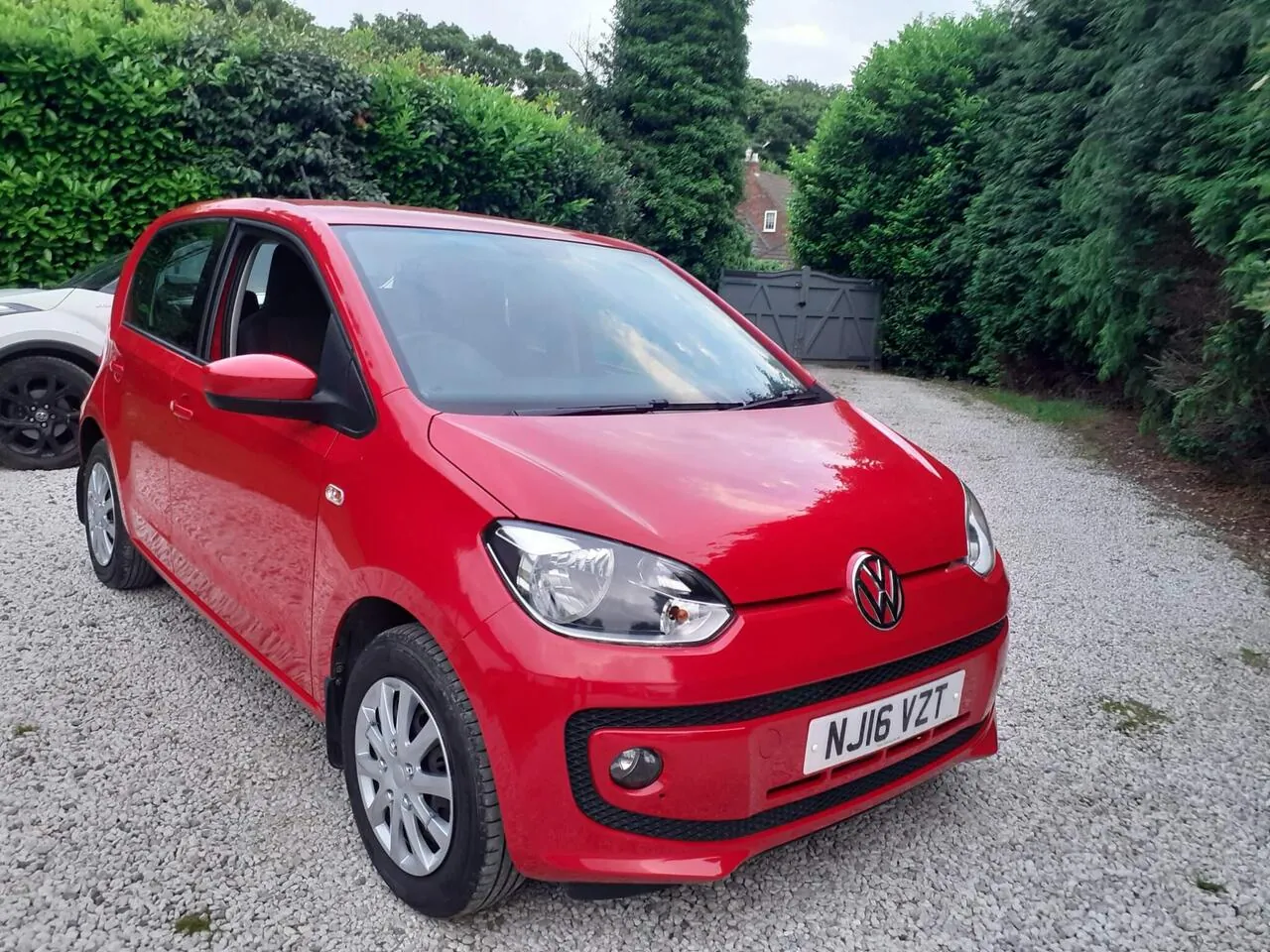Volkswagen Up 2016 photo 3