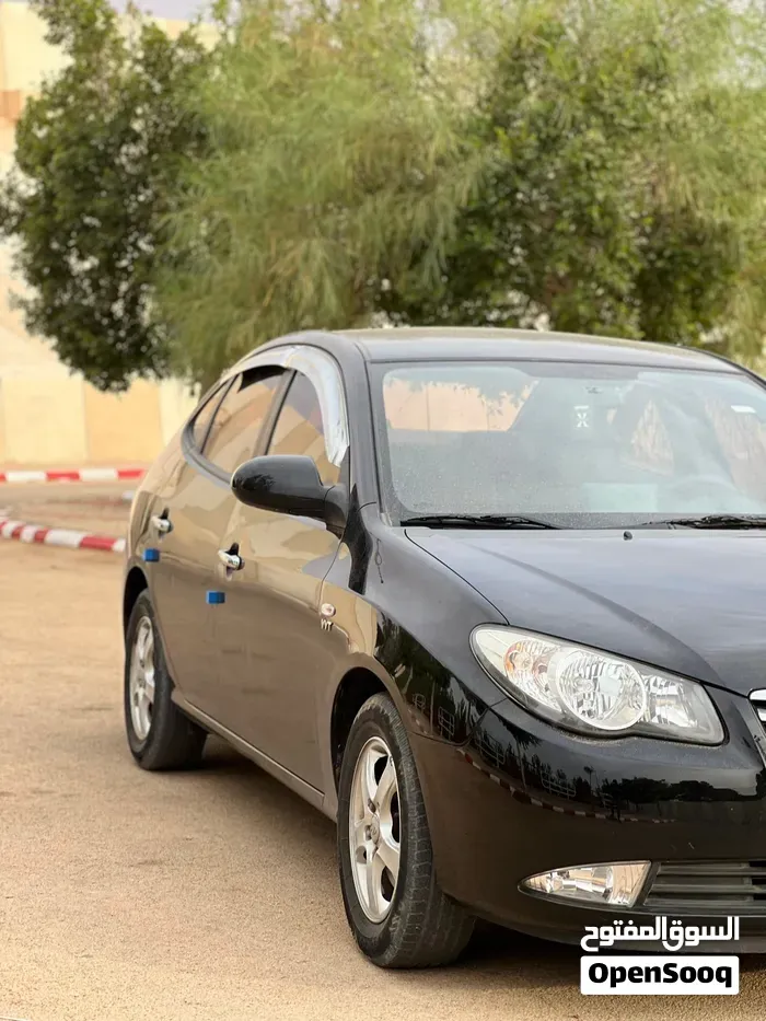 Hyundai Avante 2010 photo 4
