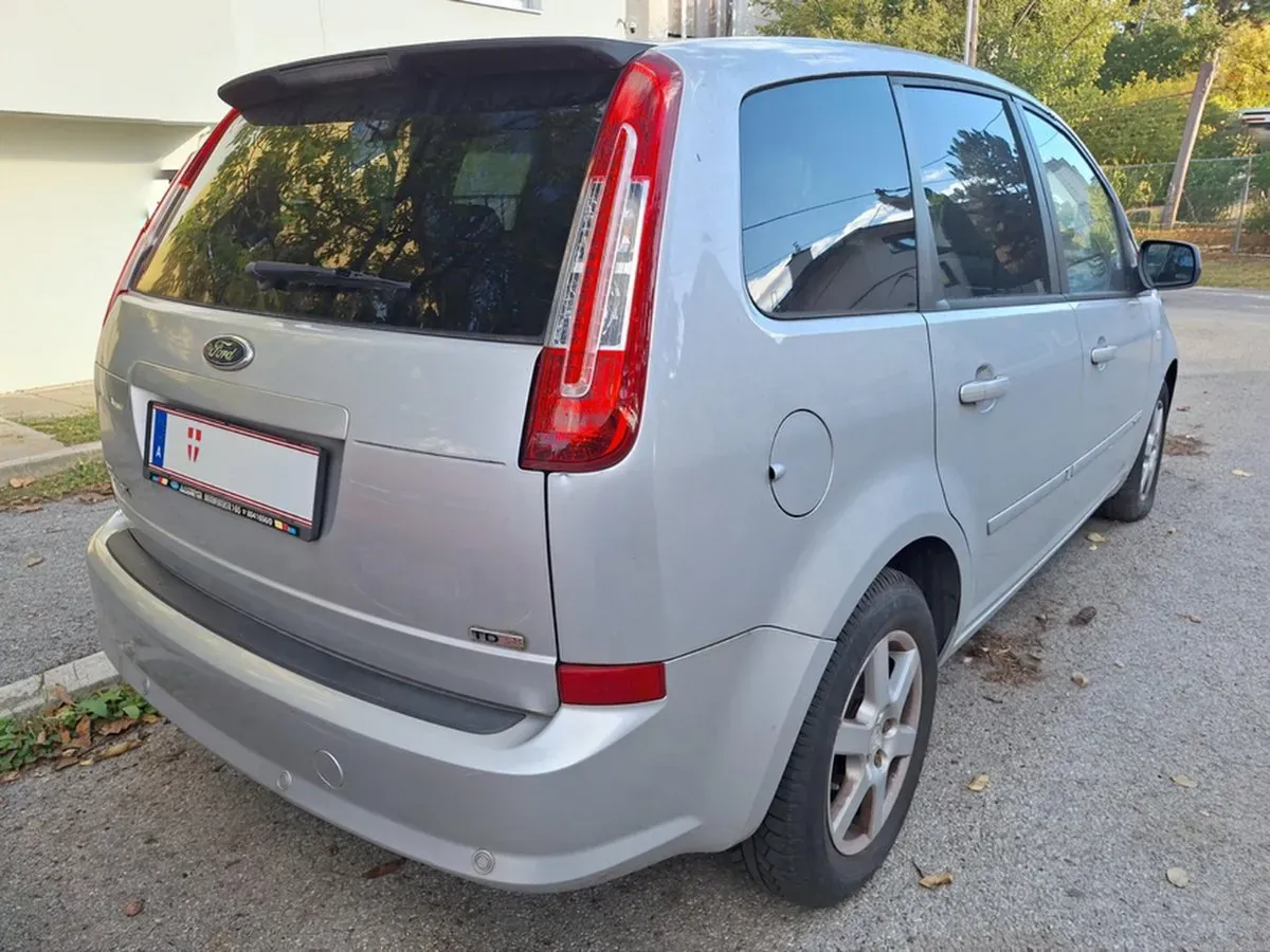 Ford C-Max 2010 photo 3