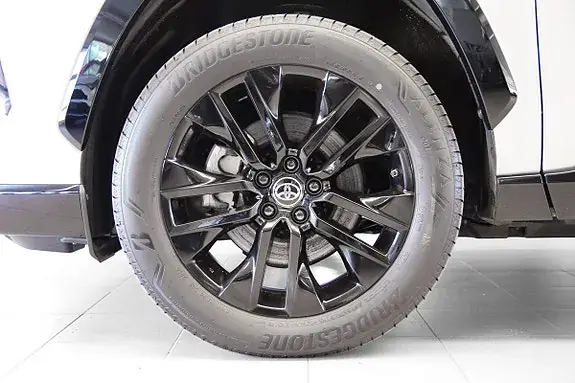 Toyota Rav4 2024 photo 3