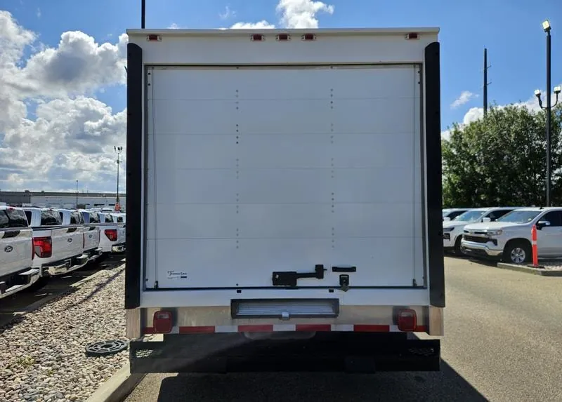 Ford E-Series 2024 photo 4
