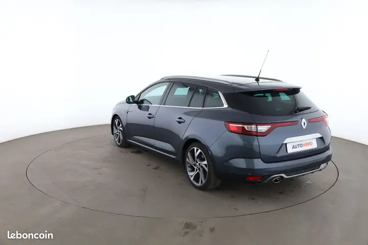 Renault Megane 2017 photo 2