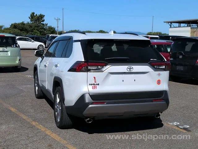 Toyota Rav4 2024 photo 3