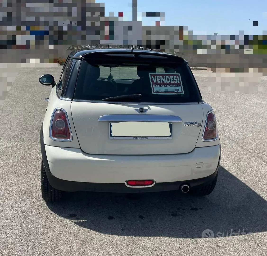 Mini Cooper 2010 photo 2