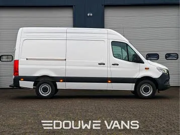 Mercedes-Benz Sprinter 2024 photo 3