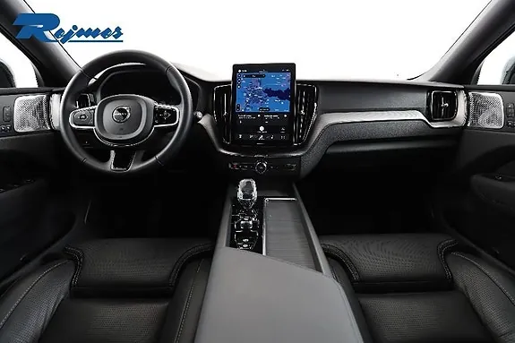 Volvo Xc60 2026 photo 2