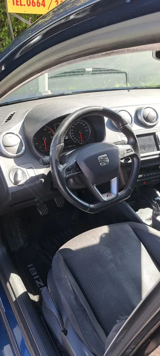 Seat Ibiza 2015 photo 3