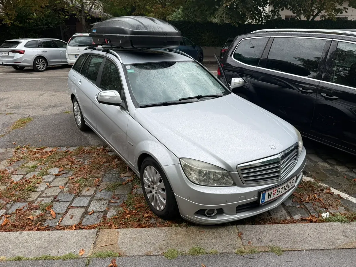 Mercedes-Benz C-Class 2008 photo 2